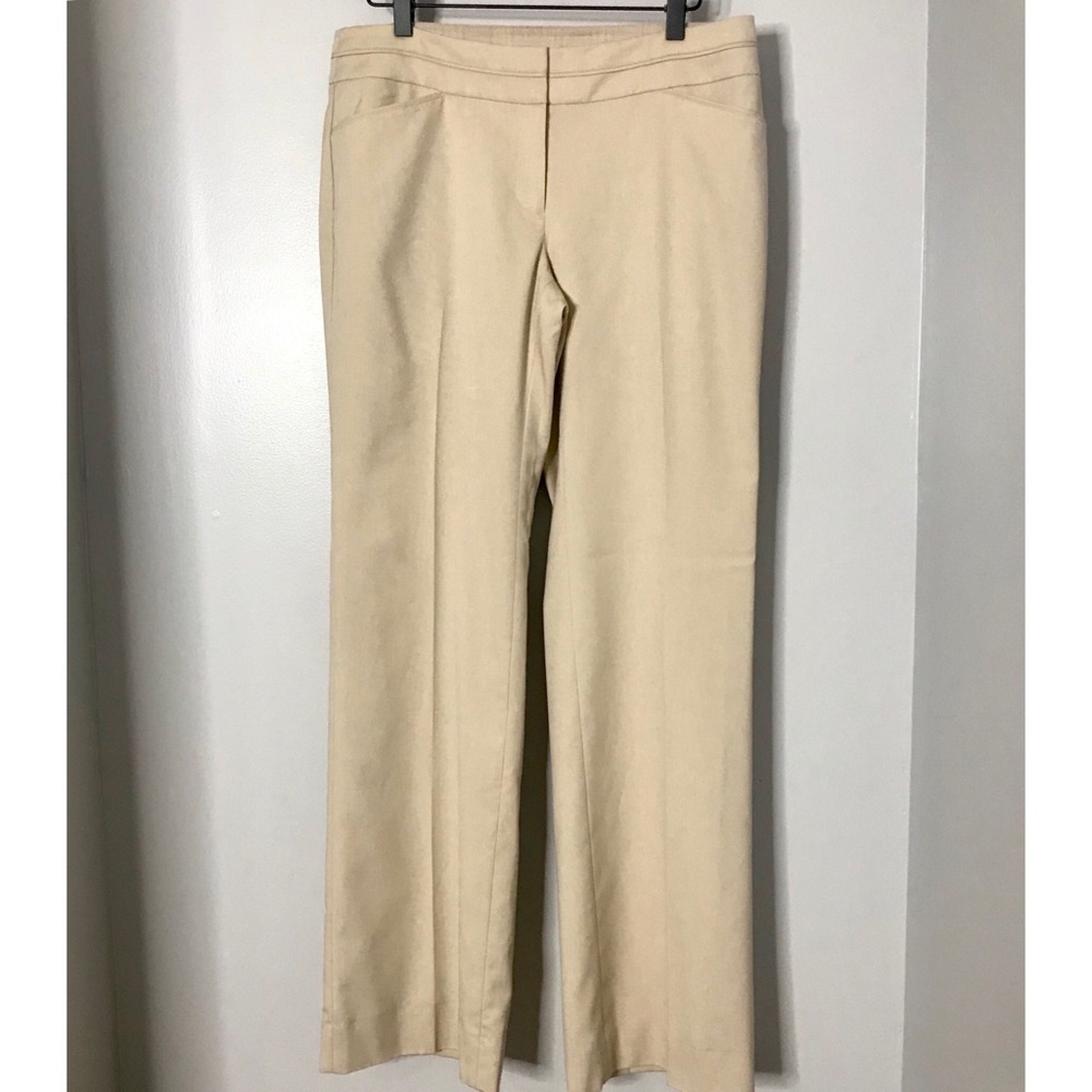 White House Black Market Beige Crop Leg Trouser 6R